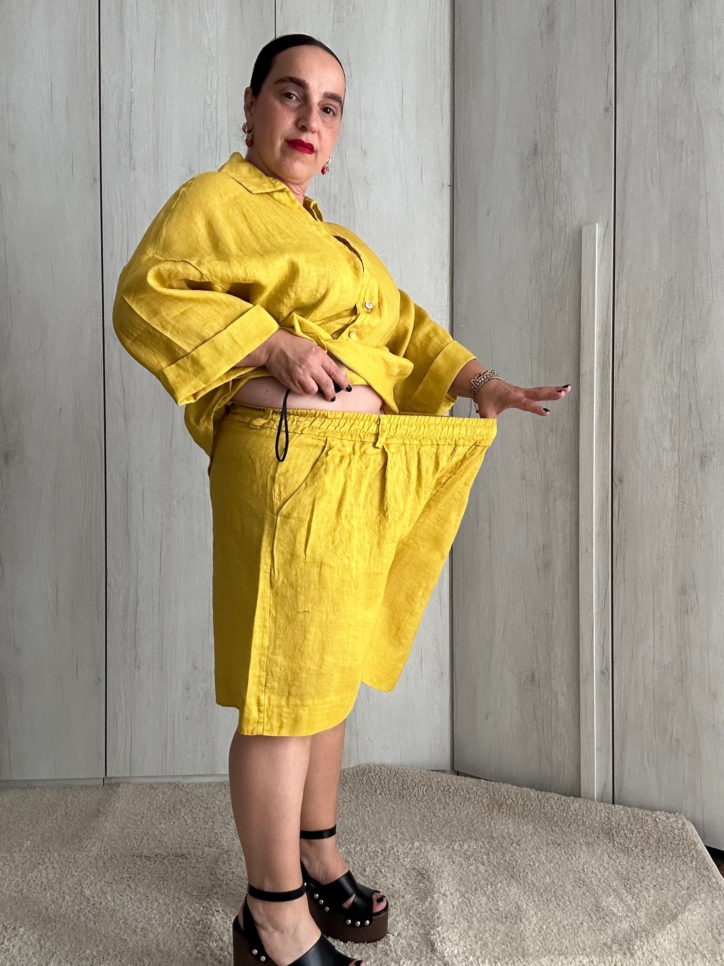 COMPLETO DI LINO GIALLO