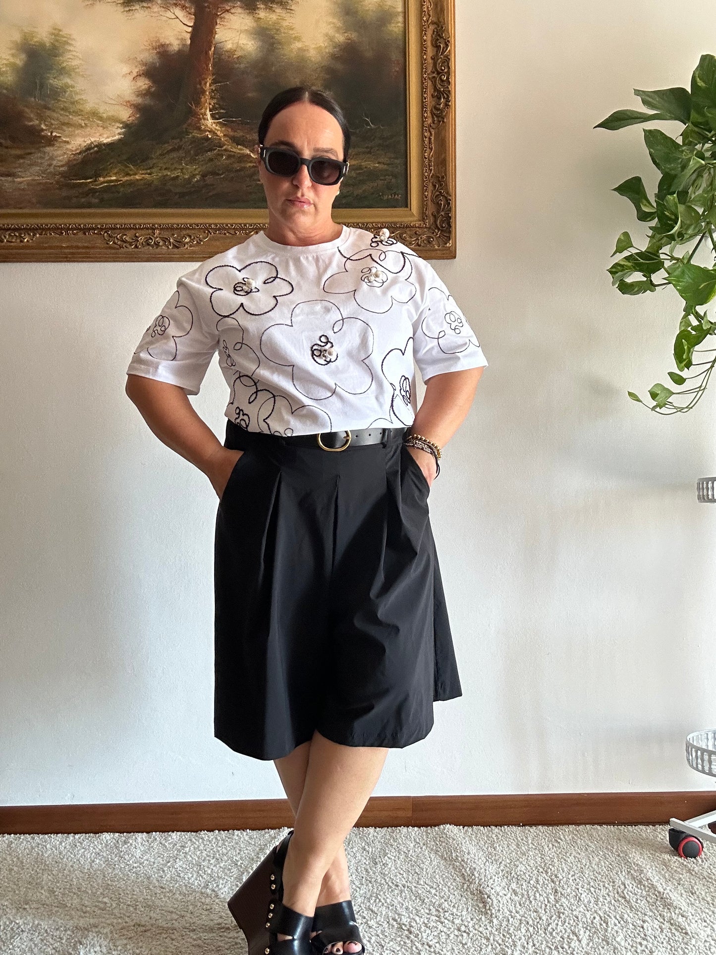 T-SHIRT CON RICAMI